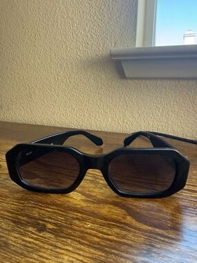 Quay Australia Black Geometric Frame Sunglasses